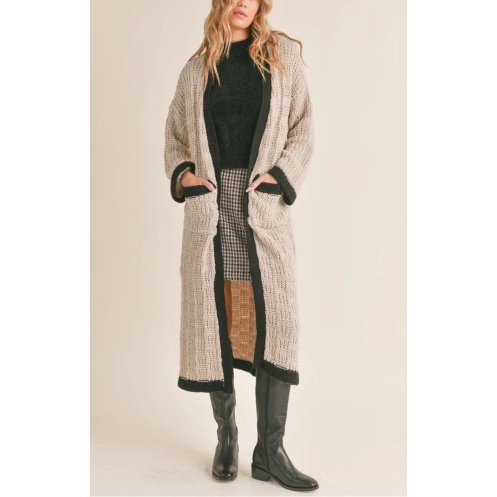 Sadie & Sage Cardigan Open Front Oversized Textured Taupe Black Trim‎ Size XS